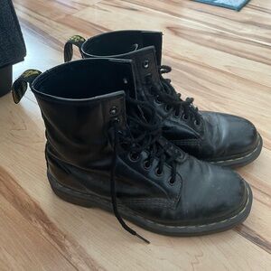 black docs size 8 - 8.5